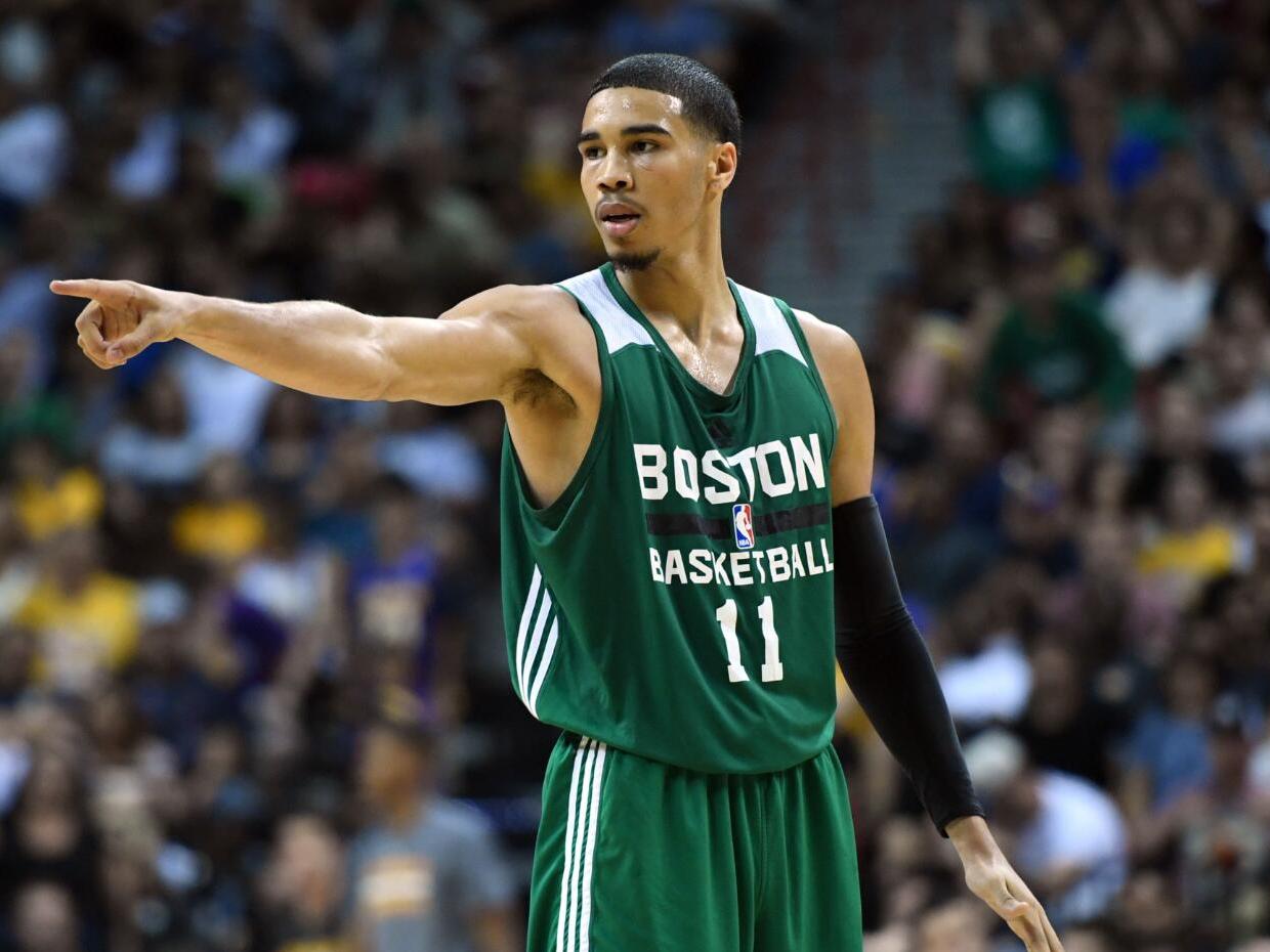 中场配置更 中场配置更